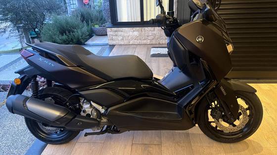 YAMAHA XMAX 300 CONNECTED ABS 